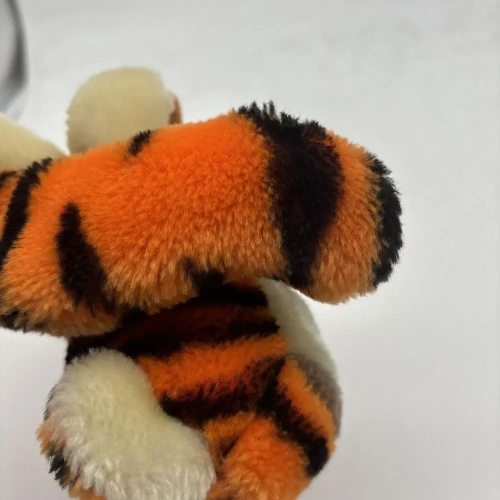 Disneyland Walt Disney Vintage Plush Tigger Stuffed Animal 9